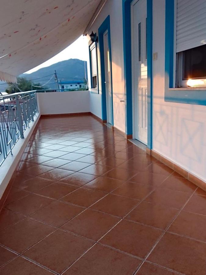 Vila Gusti Guest House Borsh Exterior foto