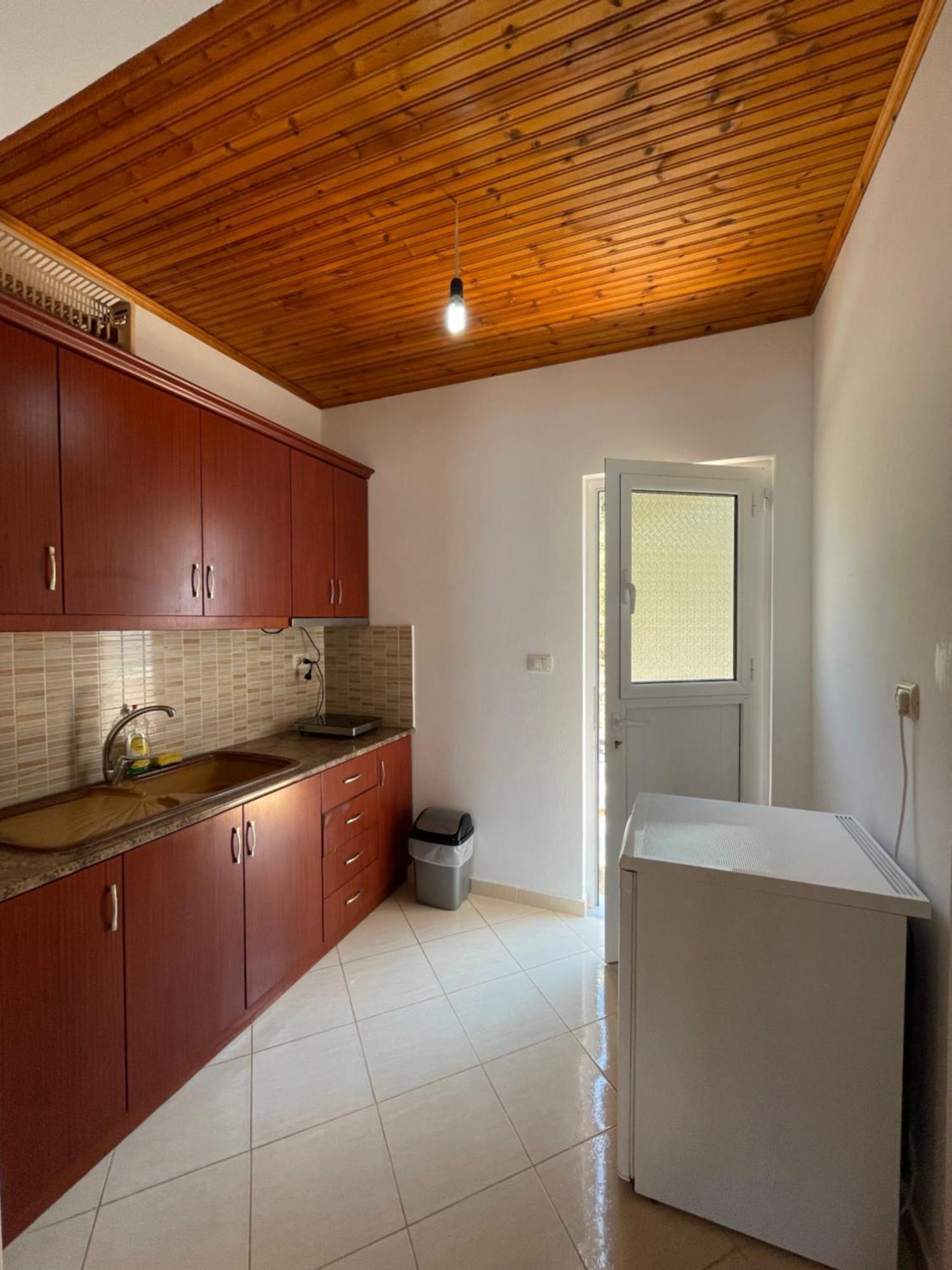 Vila Gusti Guest House Borsh Exterior foto